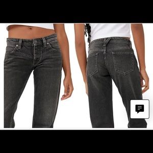 Free People Shelby boyfriend jeans size 30 NWT